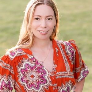 Meet your Posher, Olivia